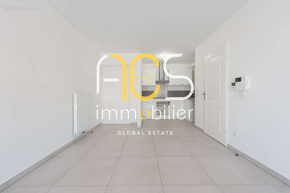 Appartement à CHATEAUNEUF-LES-MARTIGUES