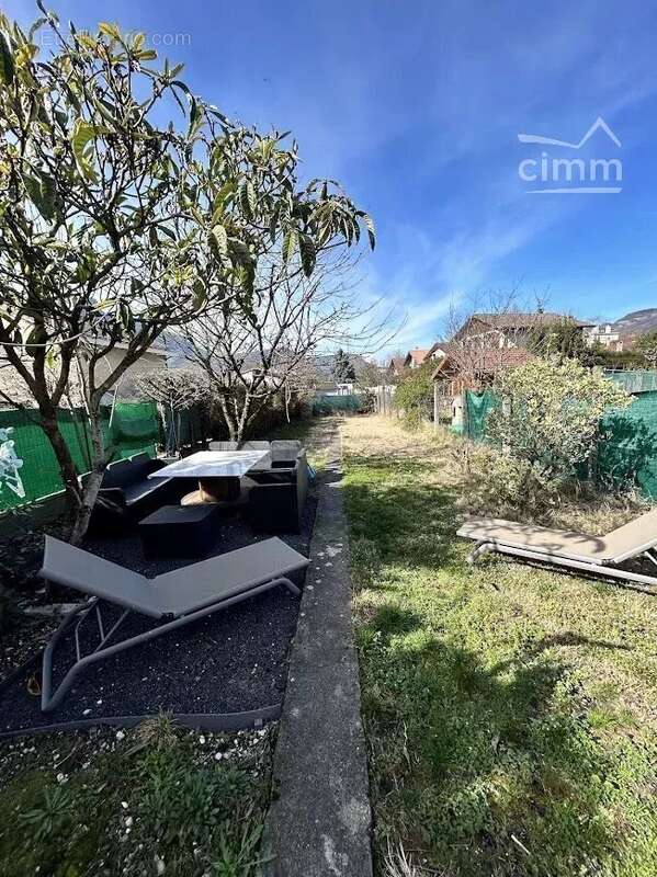 Maison à SAINT-EGREVE