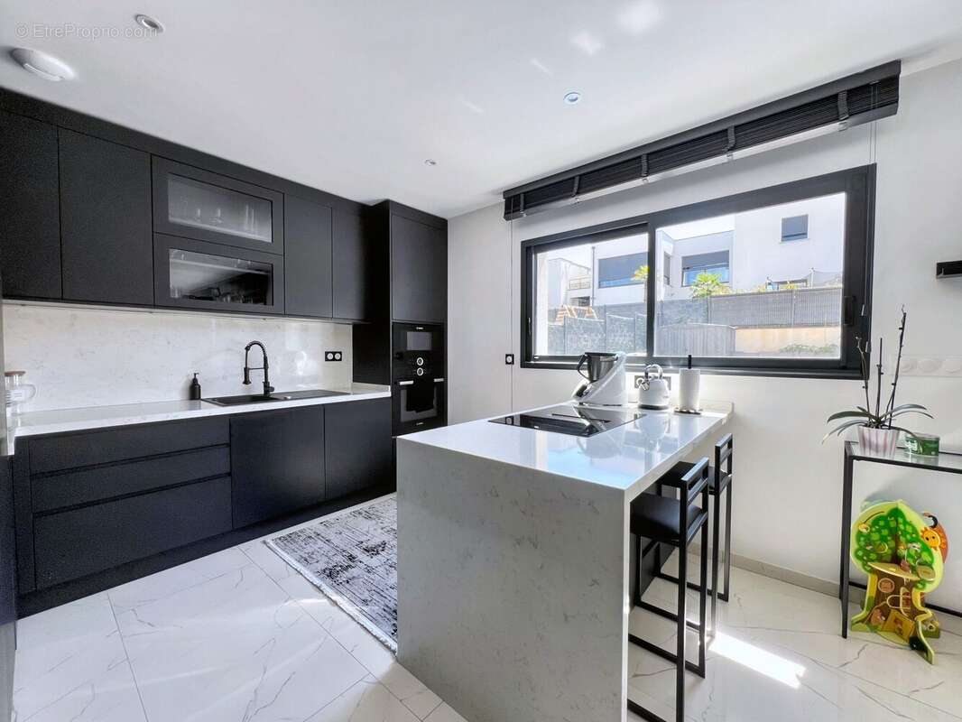 Maison à VERN-SUR-SEICHE