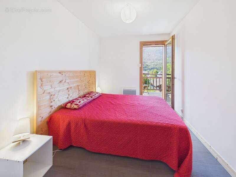 Haute Savoie (74), à vendre SAMOENS - Domaine skiable Grand Massif - Appartement T3 bis - photo 9
