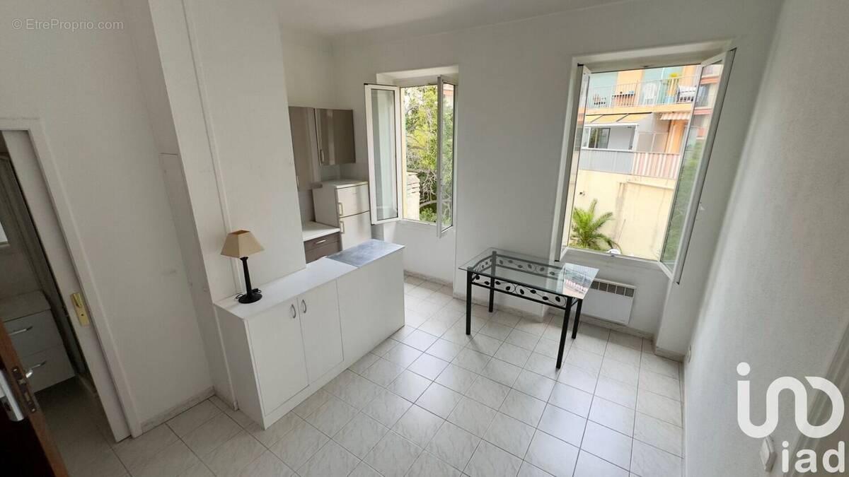 Photo 1 - Appartement à ROQUEBRUNE-CAP-MARTIN