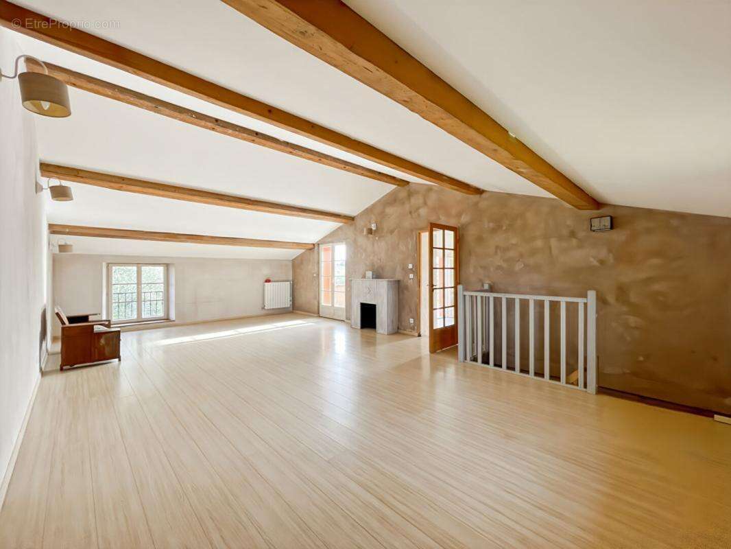 Maison à MONTJOIRE