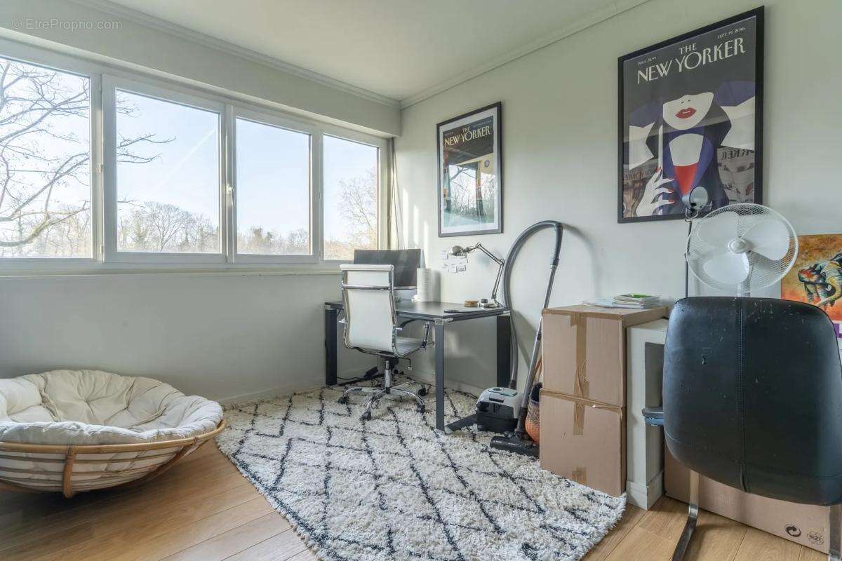 Appartement à LA CELLE-SAINT-CLOUD