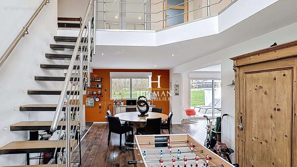 Maison à BAYENGHEM-LES-SENINGHEM