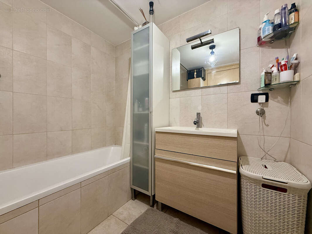 Appartement à ROQUEBRUNE-CAP-MARTIN