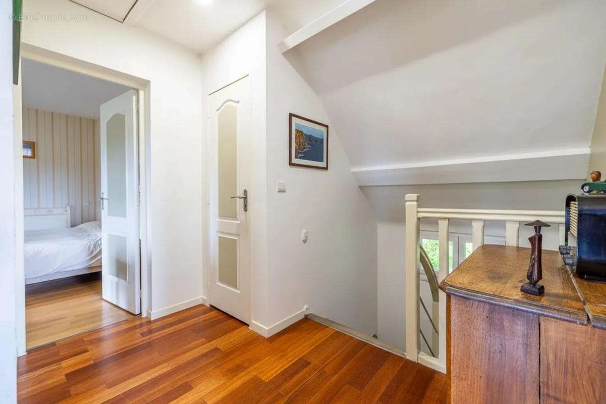 Maison de 5 pièces de 130 m² à Breux-Jouy - photo 14