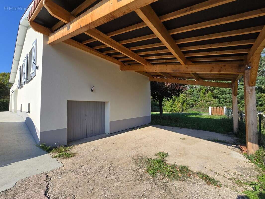 Maison à SAINT-ROMANS