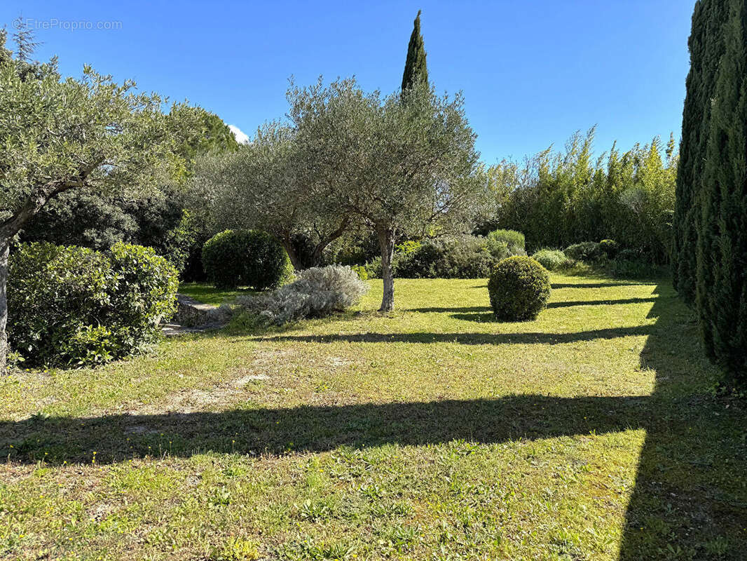 Maison à VILLENEUVE-LES-AVIGNON