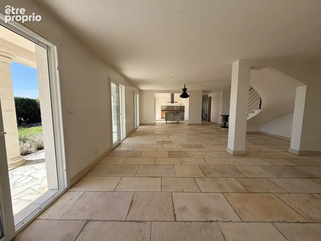 Maison 5 pièces de 175m2 + terrain constructible de 650m2 - BOZ - photo 7