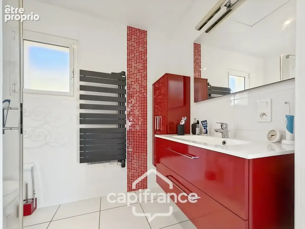 Maison Familiale avec piscine composée de 5 chambres sur ANJOU (38) - photo 26