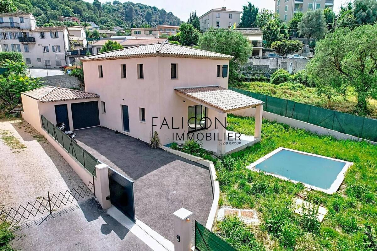 Maison à TOURRETTE-LEVENS