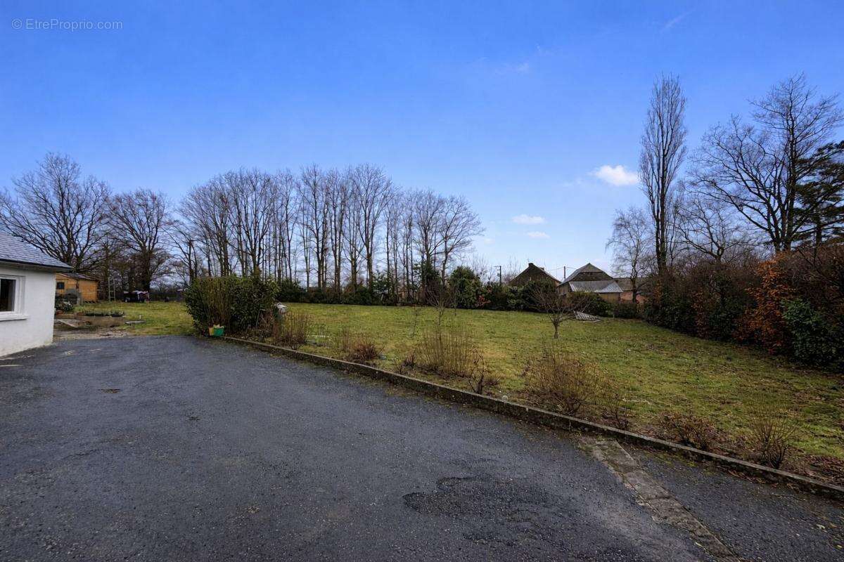 Maison à COMPS-LA-GRAND-VILLE