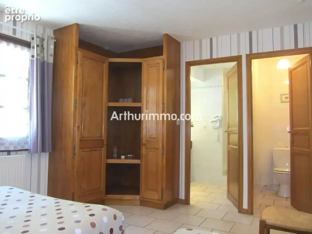PRESILLY (39 JURA), à vendre maison 195 m², 4 chambres avec sdb et WC, 6 pièces, idéal gîte touristique. - photo 9