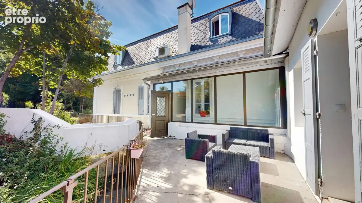 Propriété d'exception 330m2 sur 2029m2 de parcelle avec piscine, dépendances... - photo 40