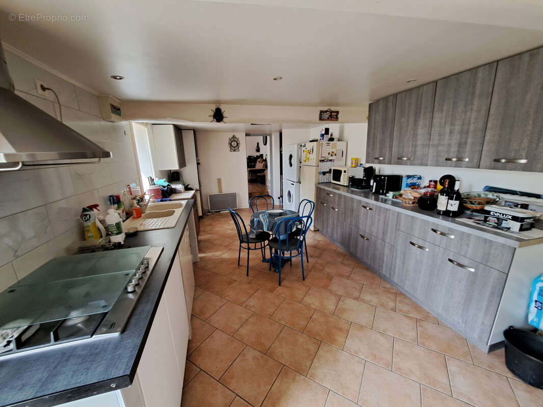 Maison à VILLENEUVE-LA-GUYARD