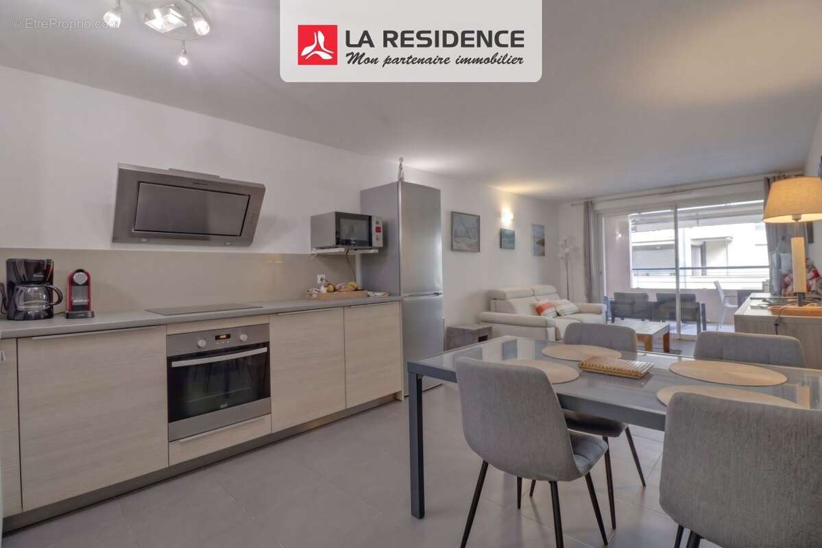 Appartement 62 m² à Saint-Raphael  - photo 2