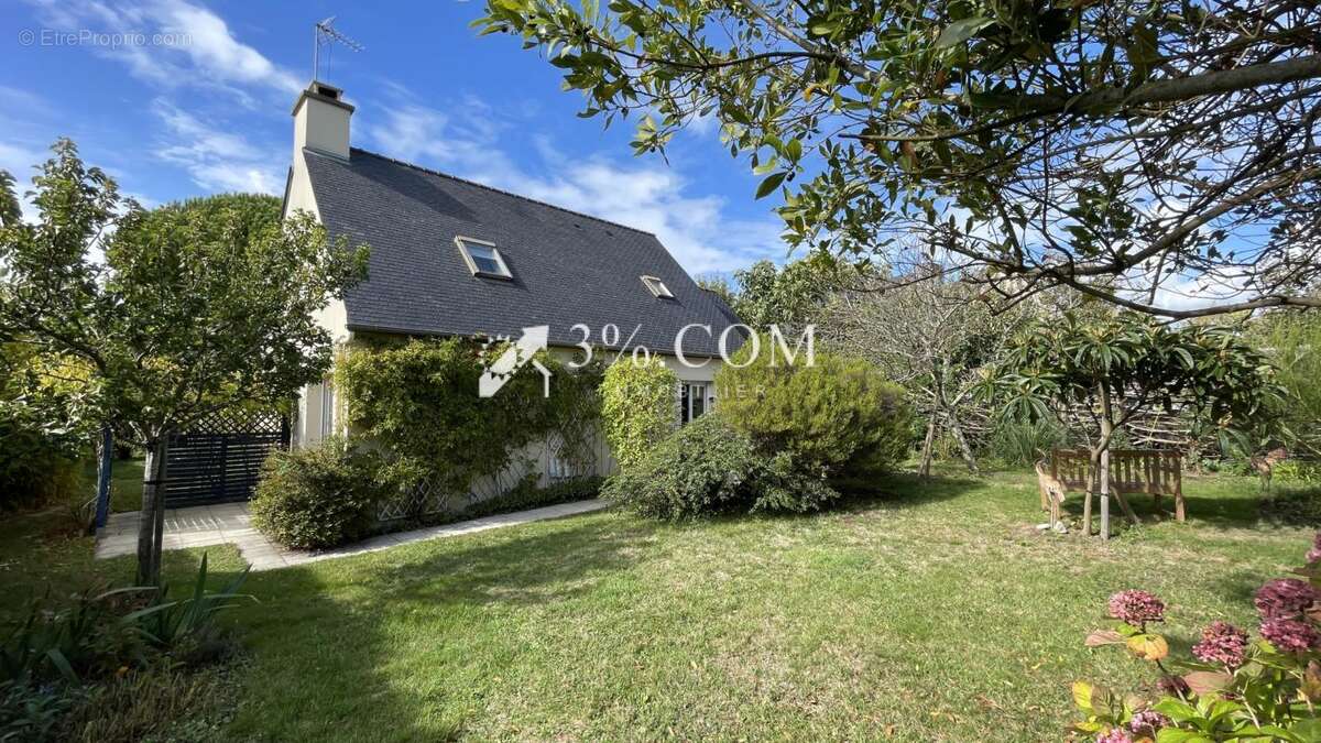 Maison à LARMOR-BADEN