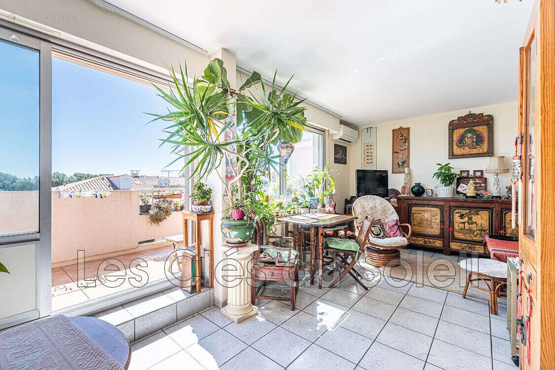 Appartement à HYERES