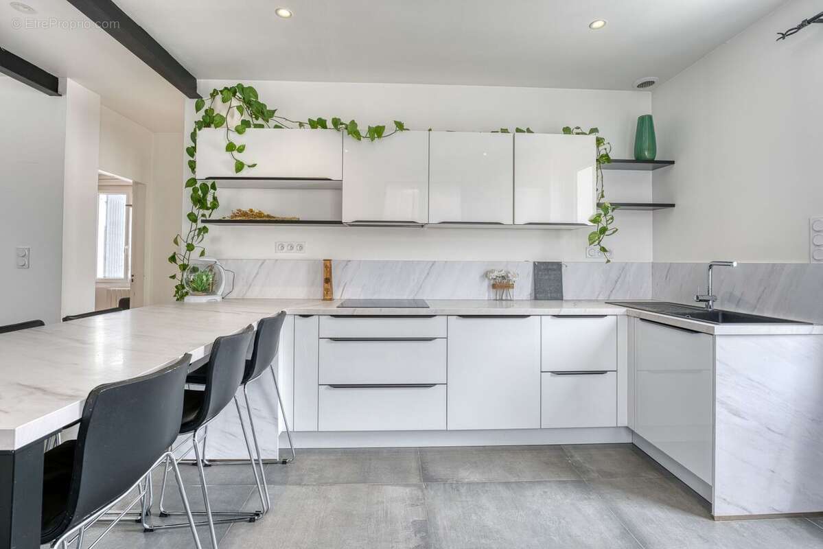 Saint-hilaire-de-riez -- maison balnéaire de 170 m2 utiles -- studio independant -- plages - photo 2
