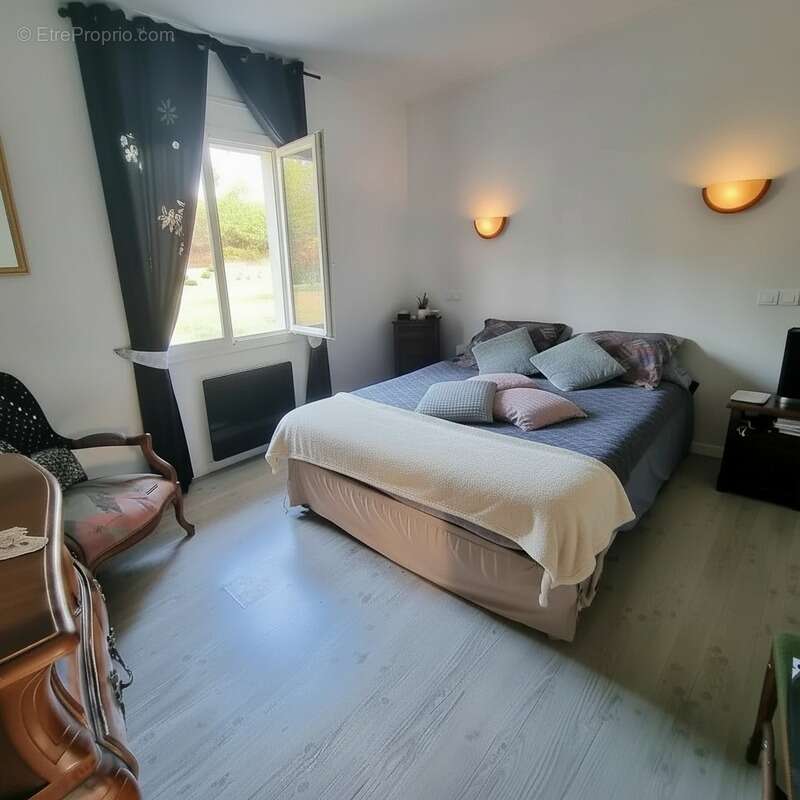 Maison à LE HOUGA
