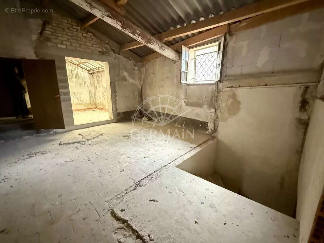 Appartement à L'ISLE-SUR-LA-SORGUE
