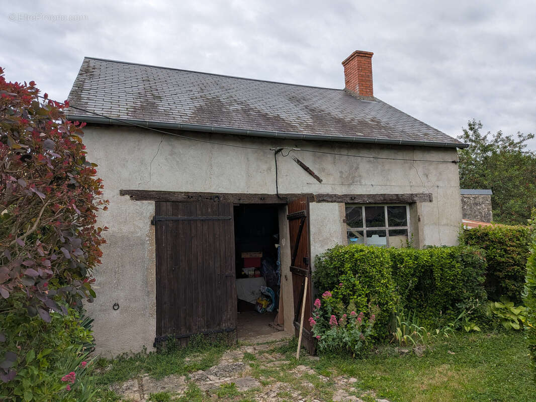 Maison à TINTURY