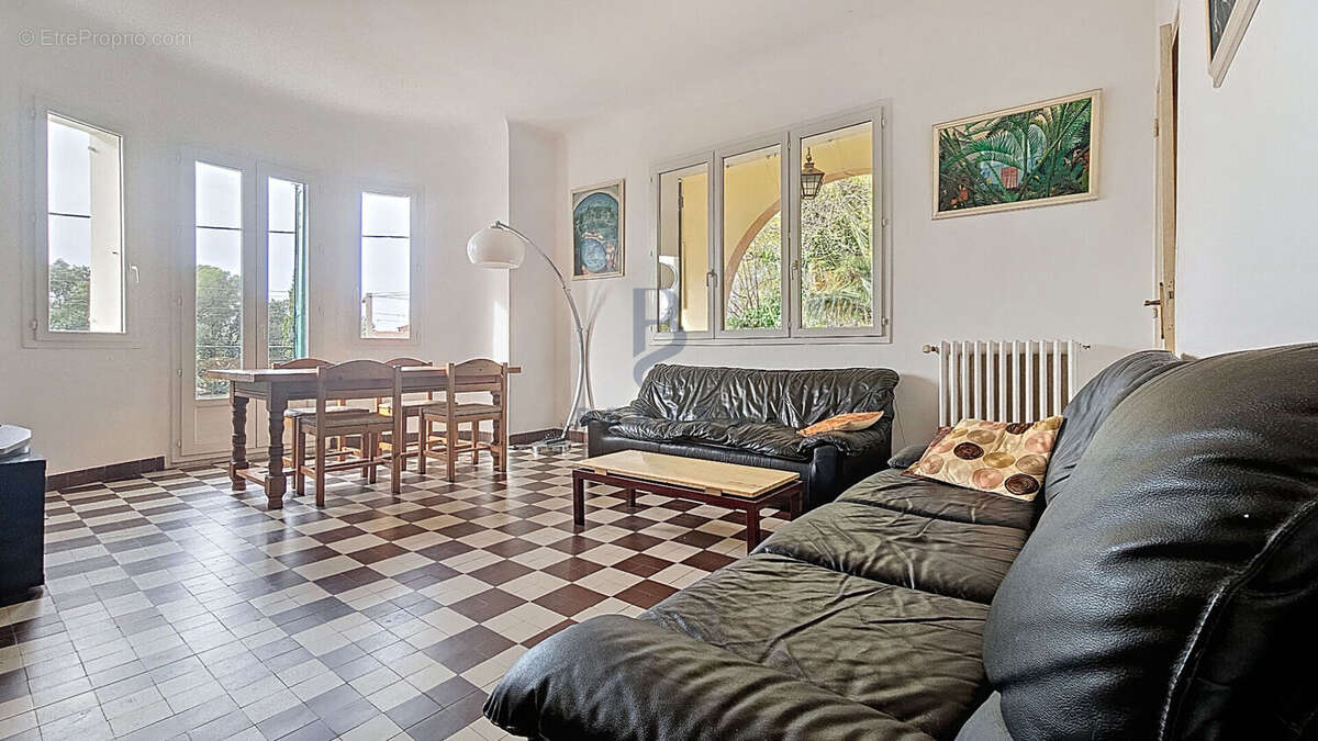 Maison à SAINT-RAPHAEL