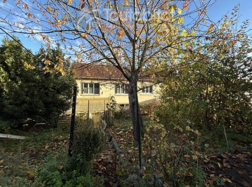Maison à CHARLEVILLE-MEZIERES
