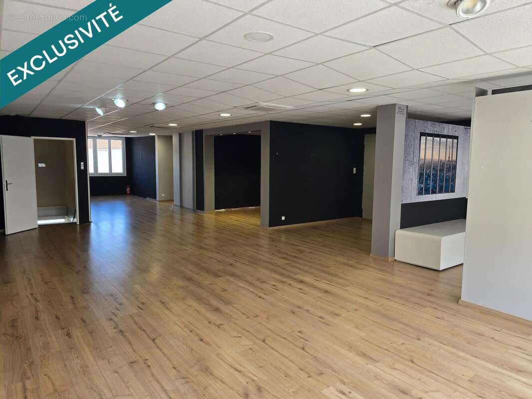 Appartement 385 m² à Decazeville  - photo 5