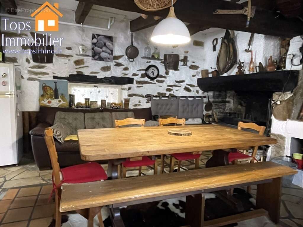 Maison à BOR-ET-BAR