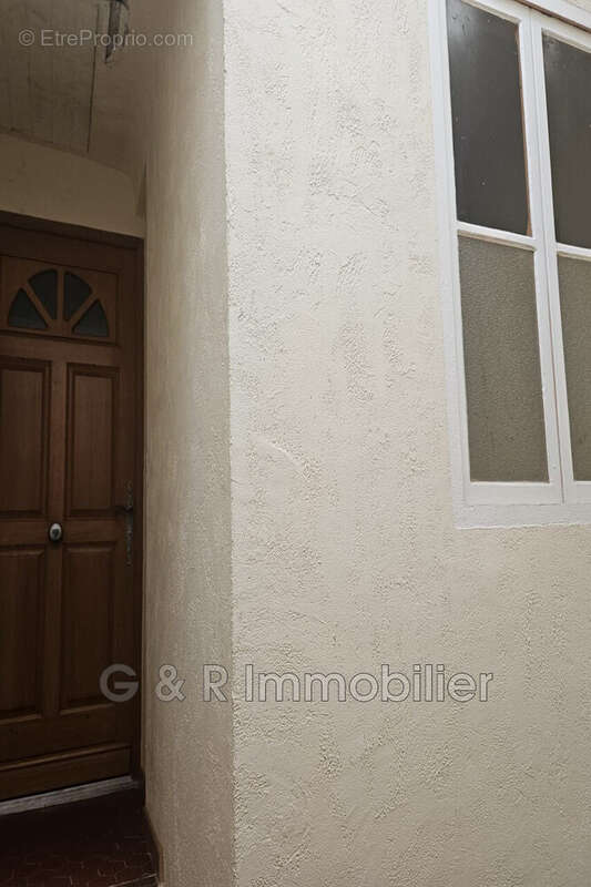 Appartement à CUGES-LES-PINS