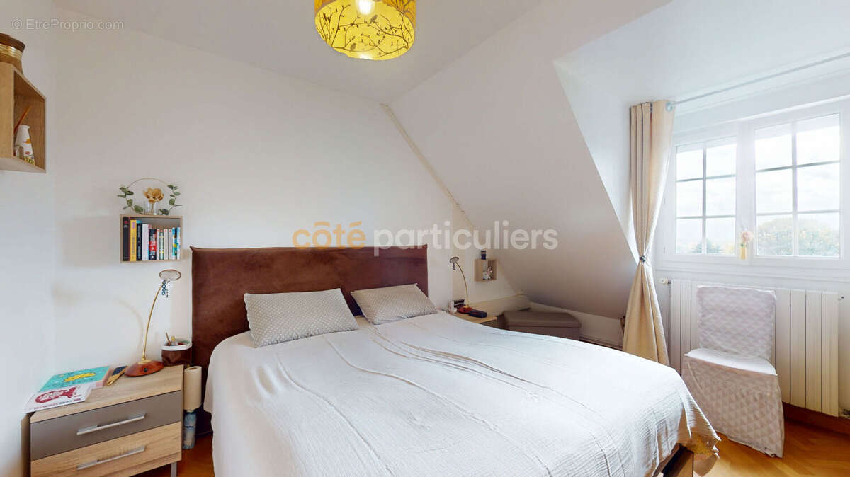 Maison à LE VAL-SAINT-PERE