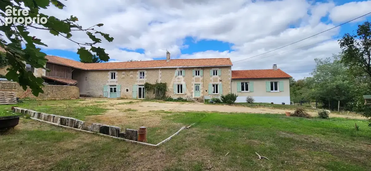 Maison à ITEUIL