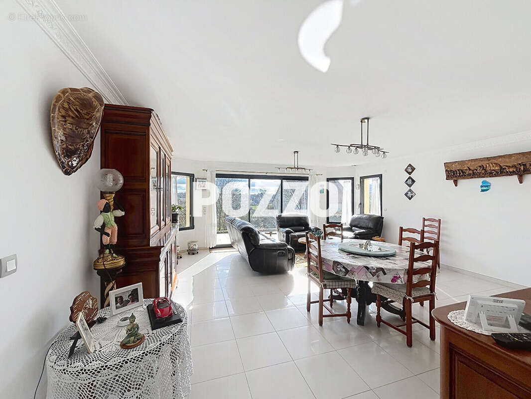 Maison à TESSY-SUR-VIRE