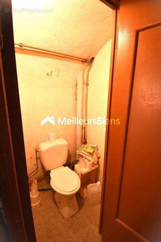 Maison de village à rénover 377 m² à Val-des-Prés avec jardin - photo 16