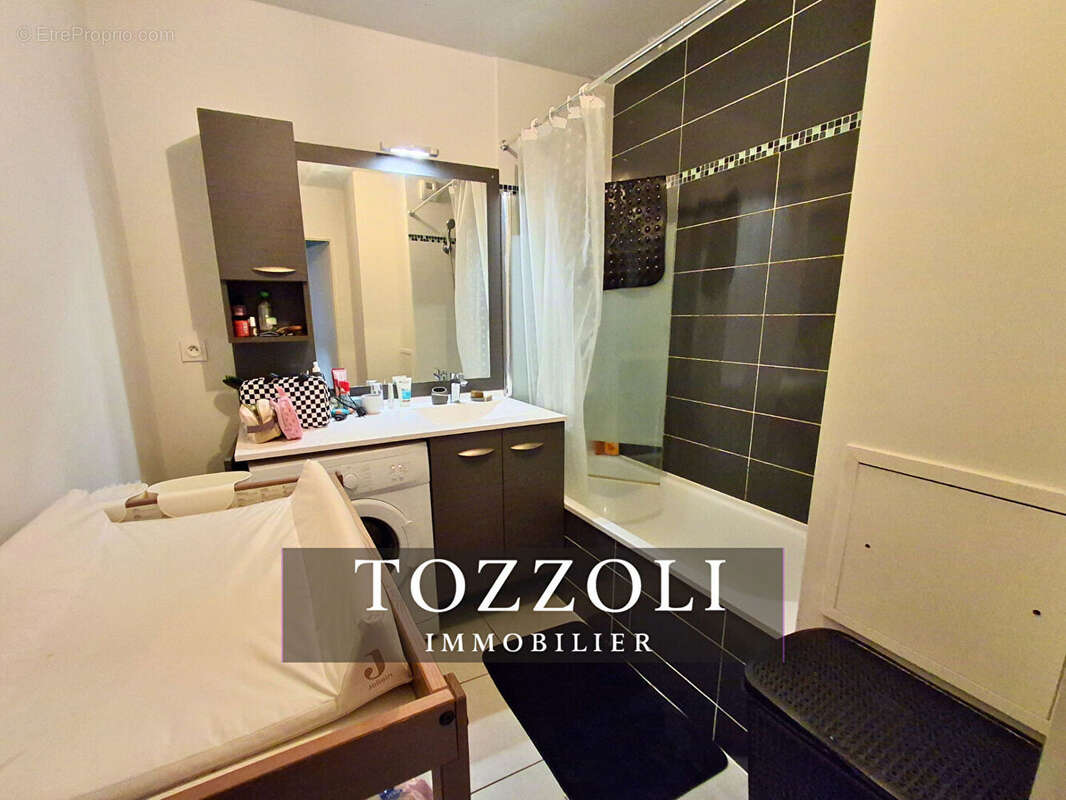 Appartement Lyon 3 pièce(s) 70.10 m2 - photo 8