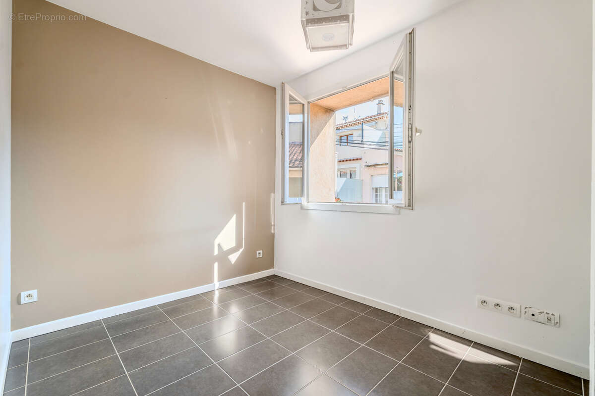 Appartement à PUGET-VILLE