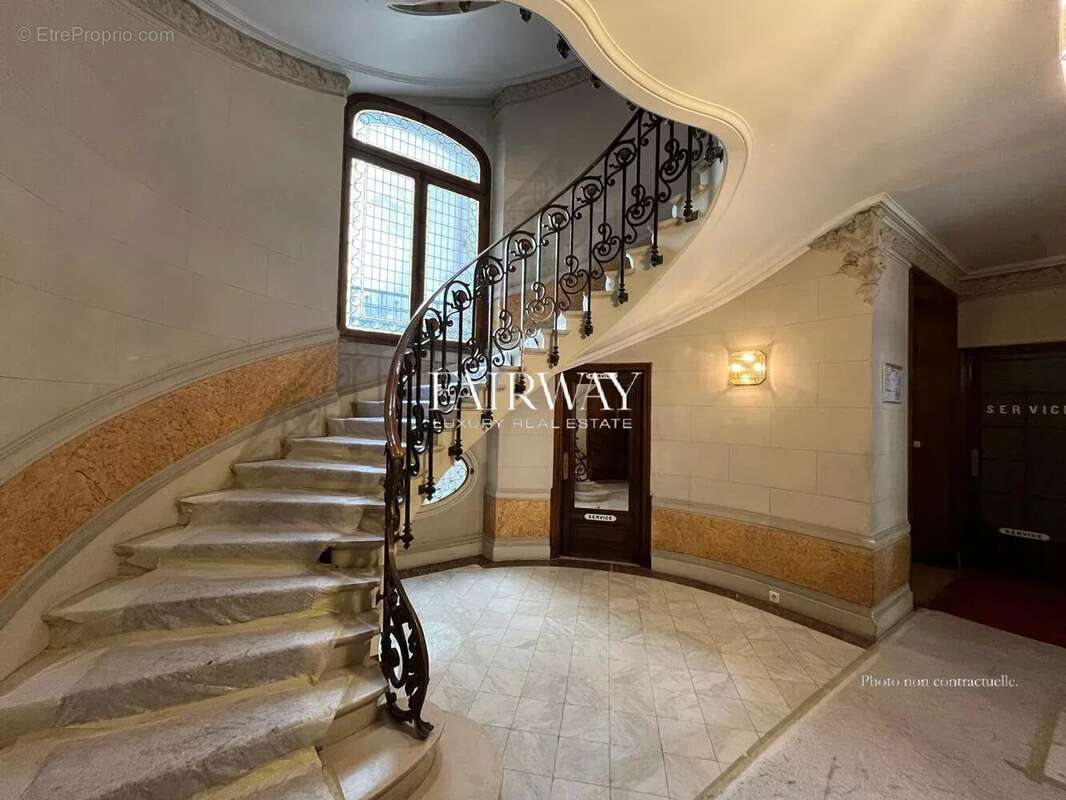 Appartement à PARIS-9E