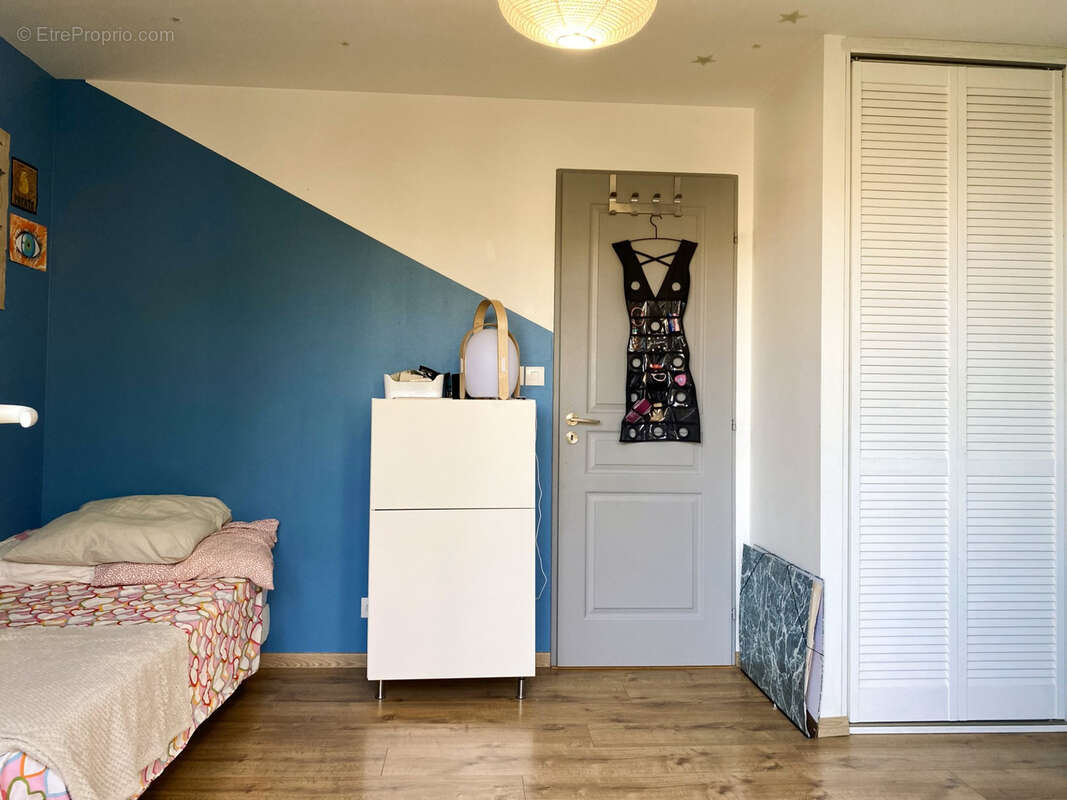 Maison en pierre rénovée 130 m2 avec toit-terrasse - Crozes-Hermitage. - photo 8