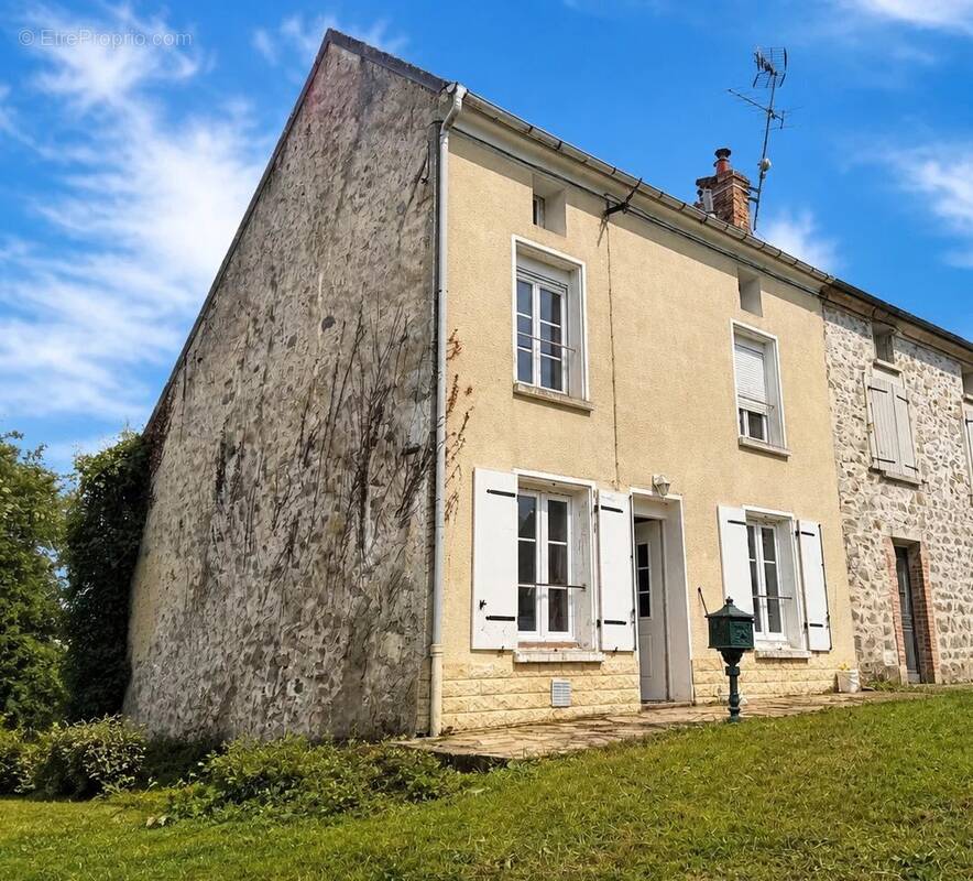 Appartement à LIZY-SUR-OURCQ