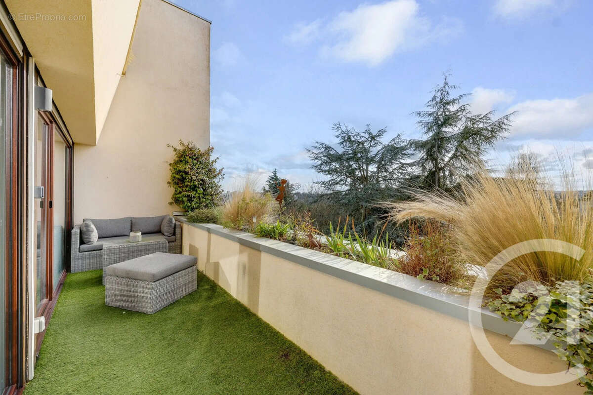 Appartement à VERRIERES-LE-BUISSON