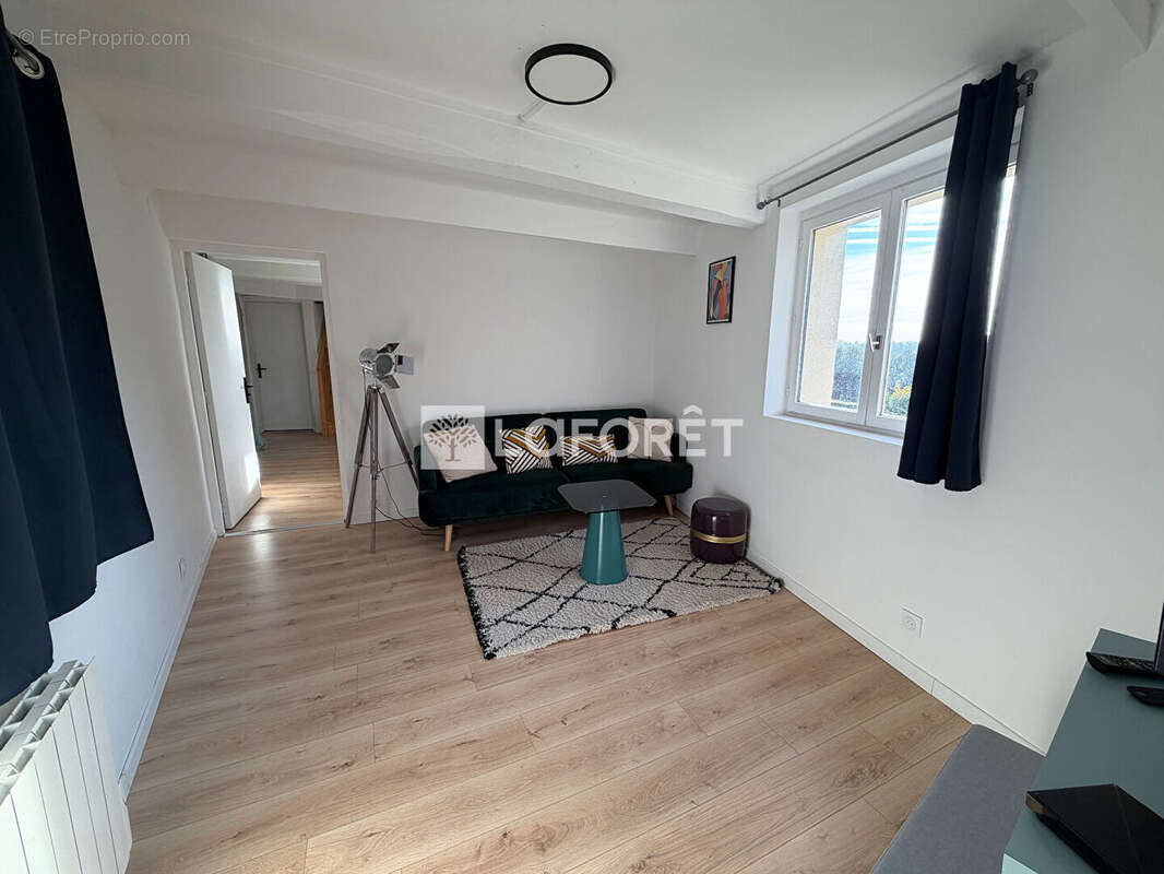 Maison à EQUEMAUVILLE