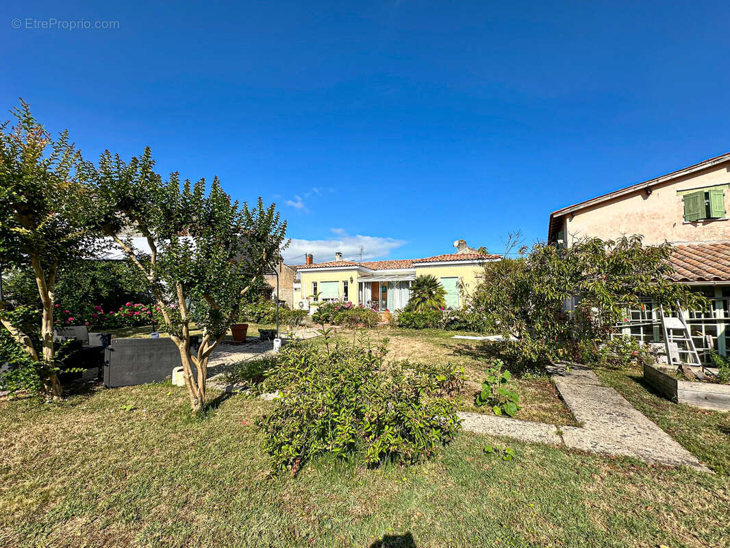 Maison à MESCHERS-SUR-GIRONDE