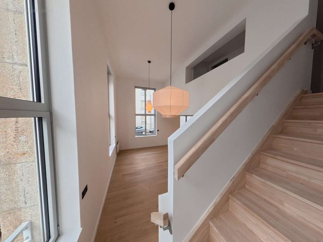 Appartement 103 m² à Lorient  - photo 2