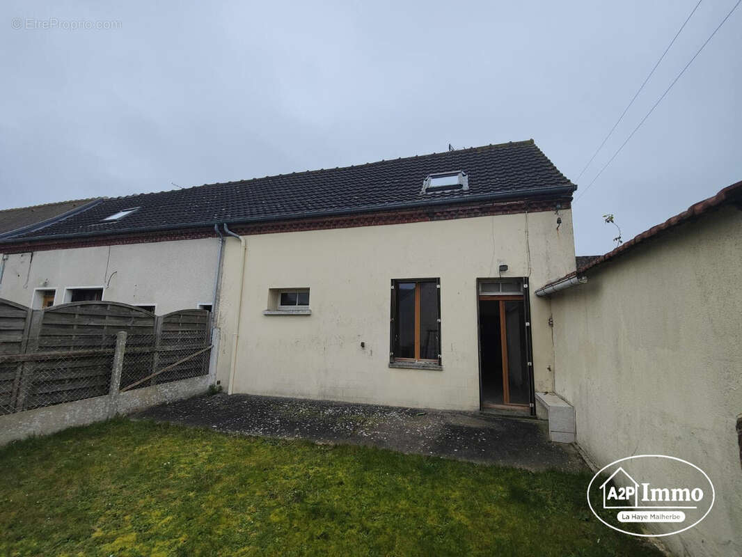 Maison à INCARVILLE