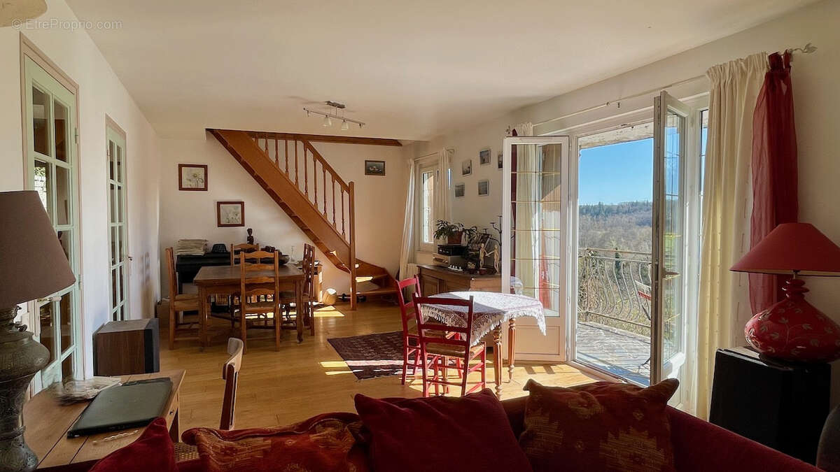 Maison à CONCHES-EN-OUCHE