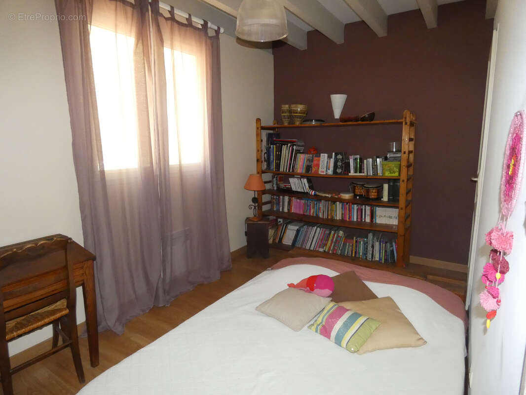 Maison à VILLEMOUSTAUSSOU