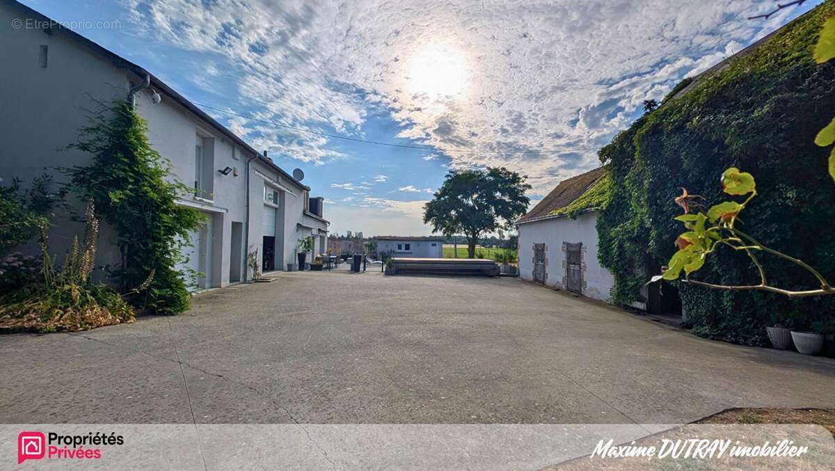 Maison 5 pièces 140m² - Piscine - Dépendance 150m² - photo 18