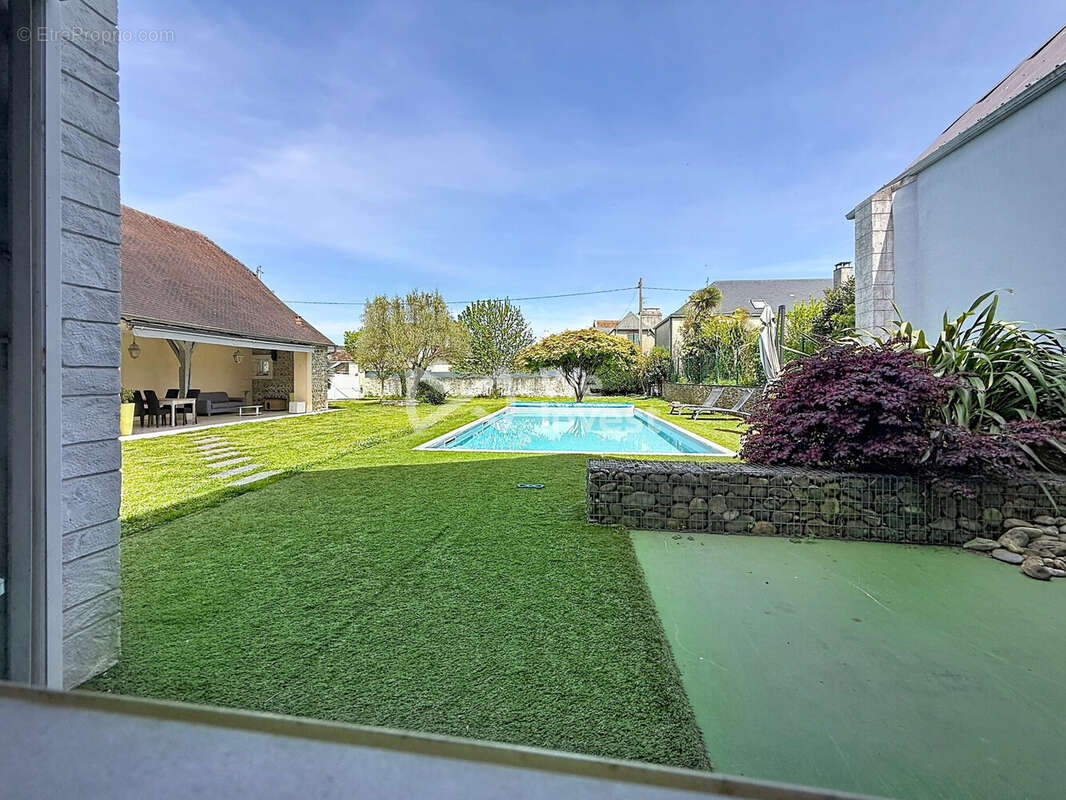 Maison à PARDIES