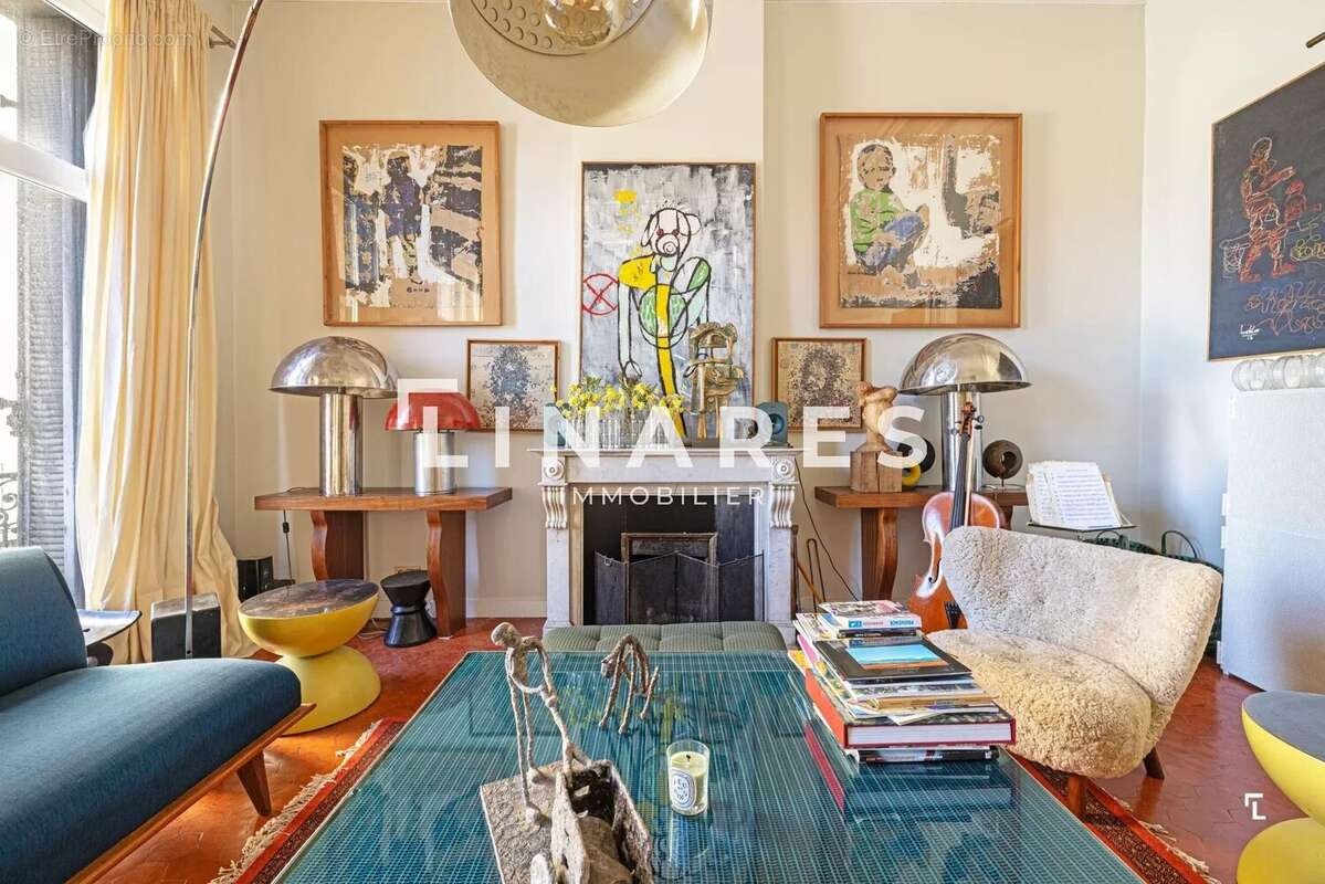 Appartement à MARSEILLE-6E
